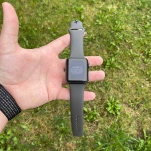 Apple Watch Series 3 - 42 mm - GPS